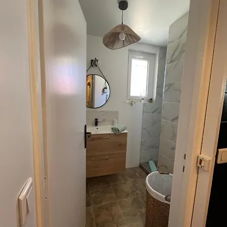 Apartment Le Nid Du Montagne (Gironde)
